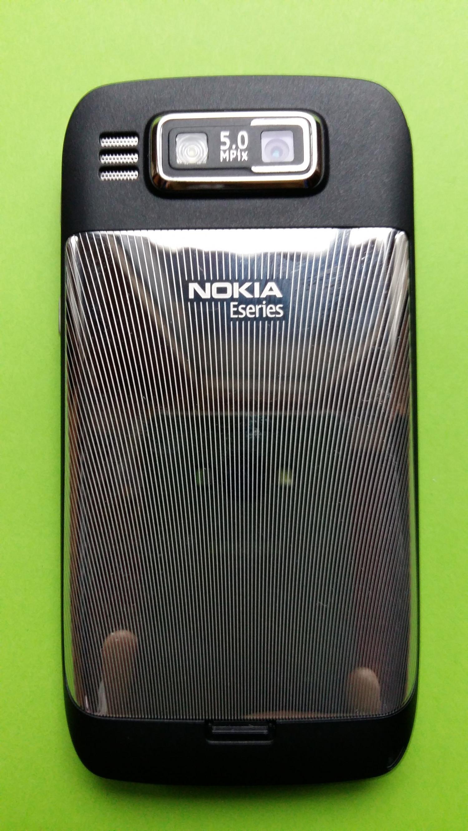 image-7307763-Nokia E72 (1)2.jpg